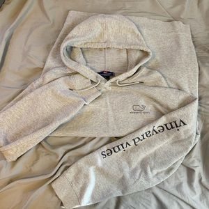 Vineyard vines grey thick hoodie